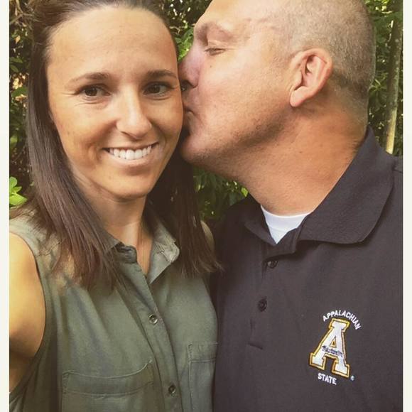 Meet your Posher, Lindsay - Picture 1 of 1